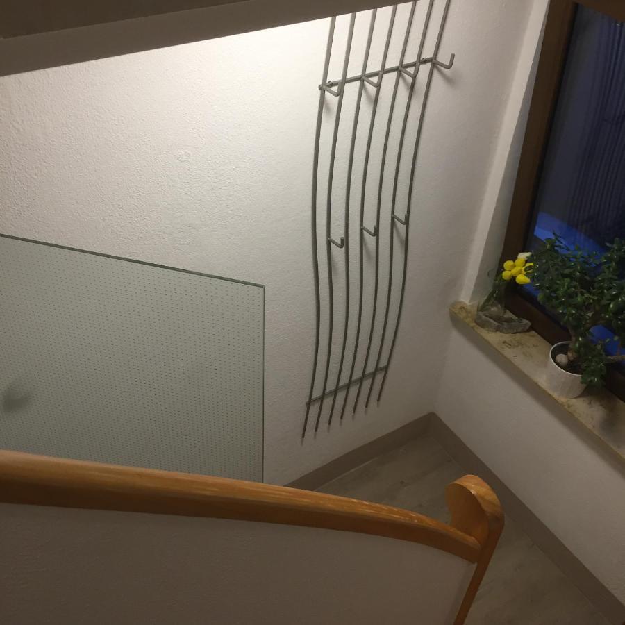 Unter Dem Dach Mit Parkplatz Apartamento Bremen Exterior foto