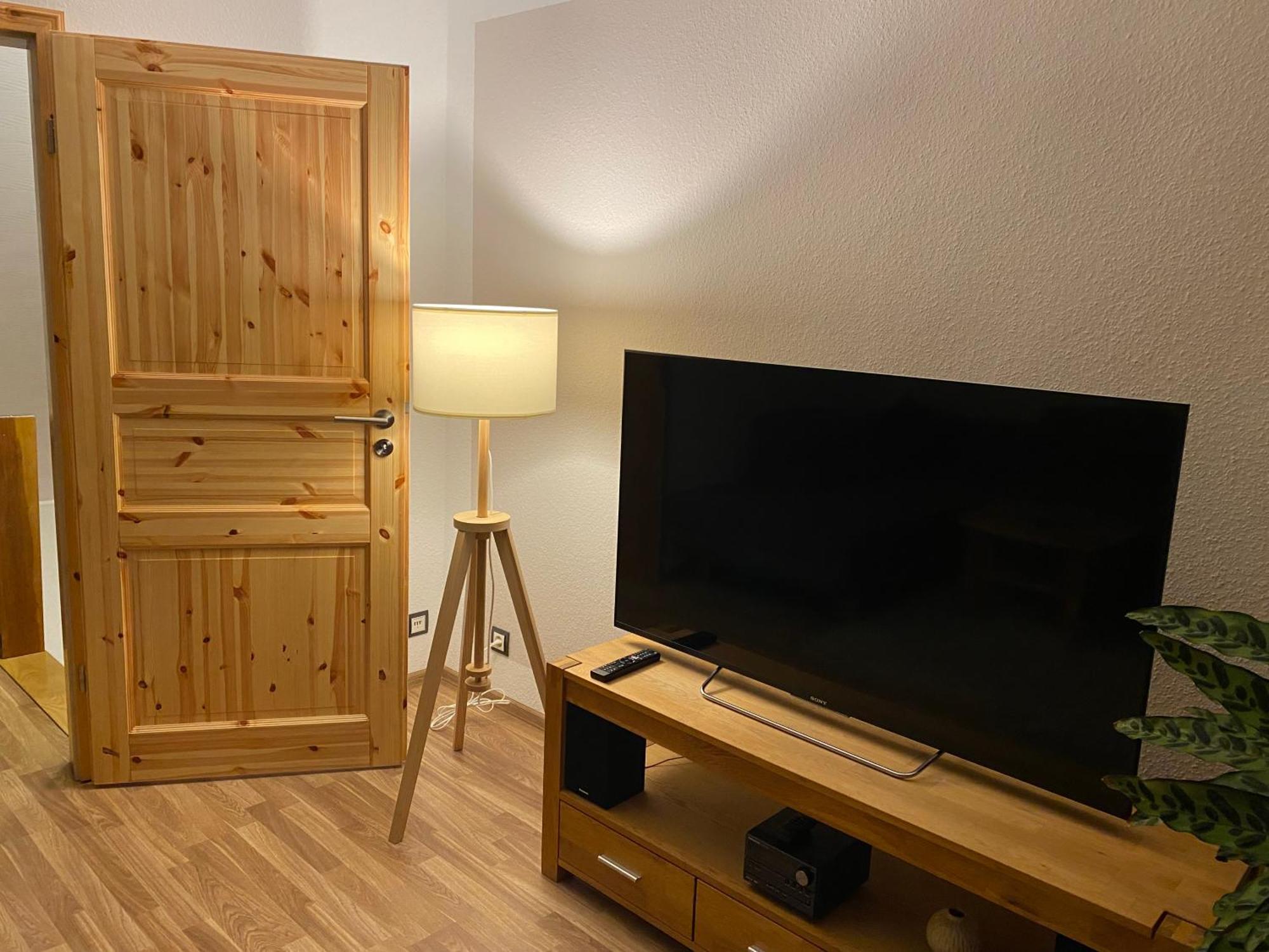 Unter Dem Dach Mit Parkplatz Apartamento Bremen Exterior foto